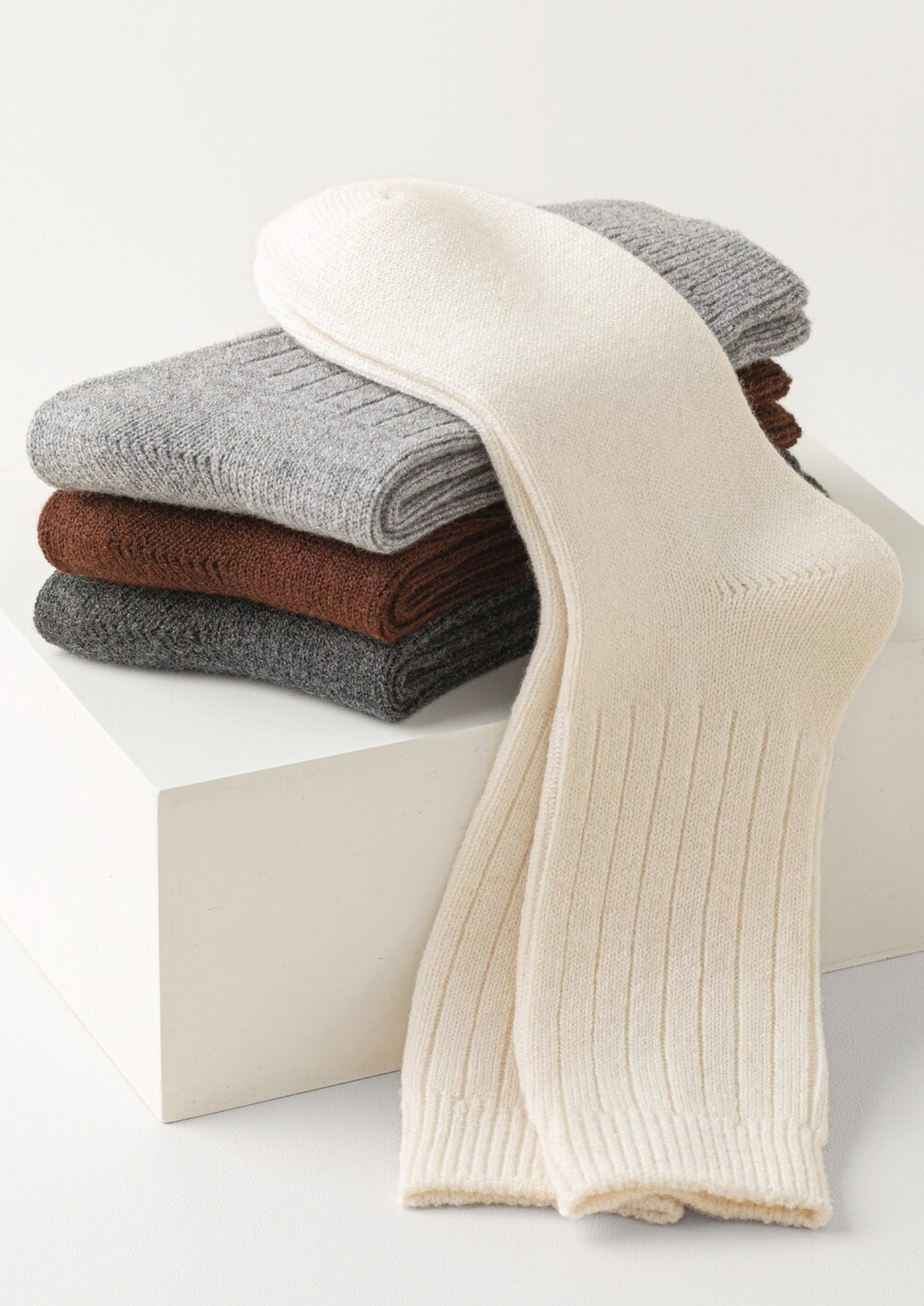 Coffee Ultra-Soft Ribbed Merino Wool Socks - photo 4