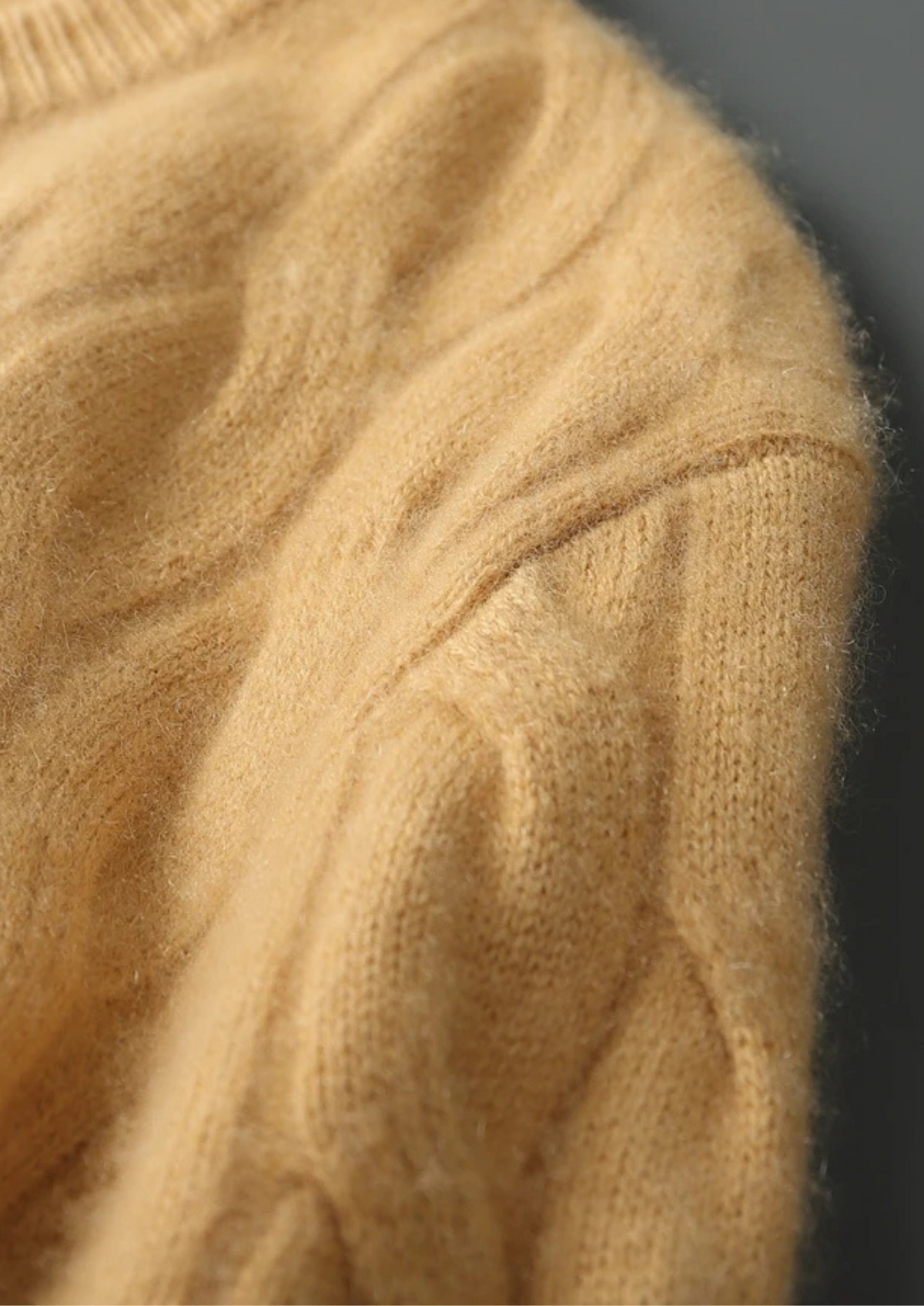 Premium Cashmere Cable Crewneck - photo 10