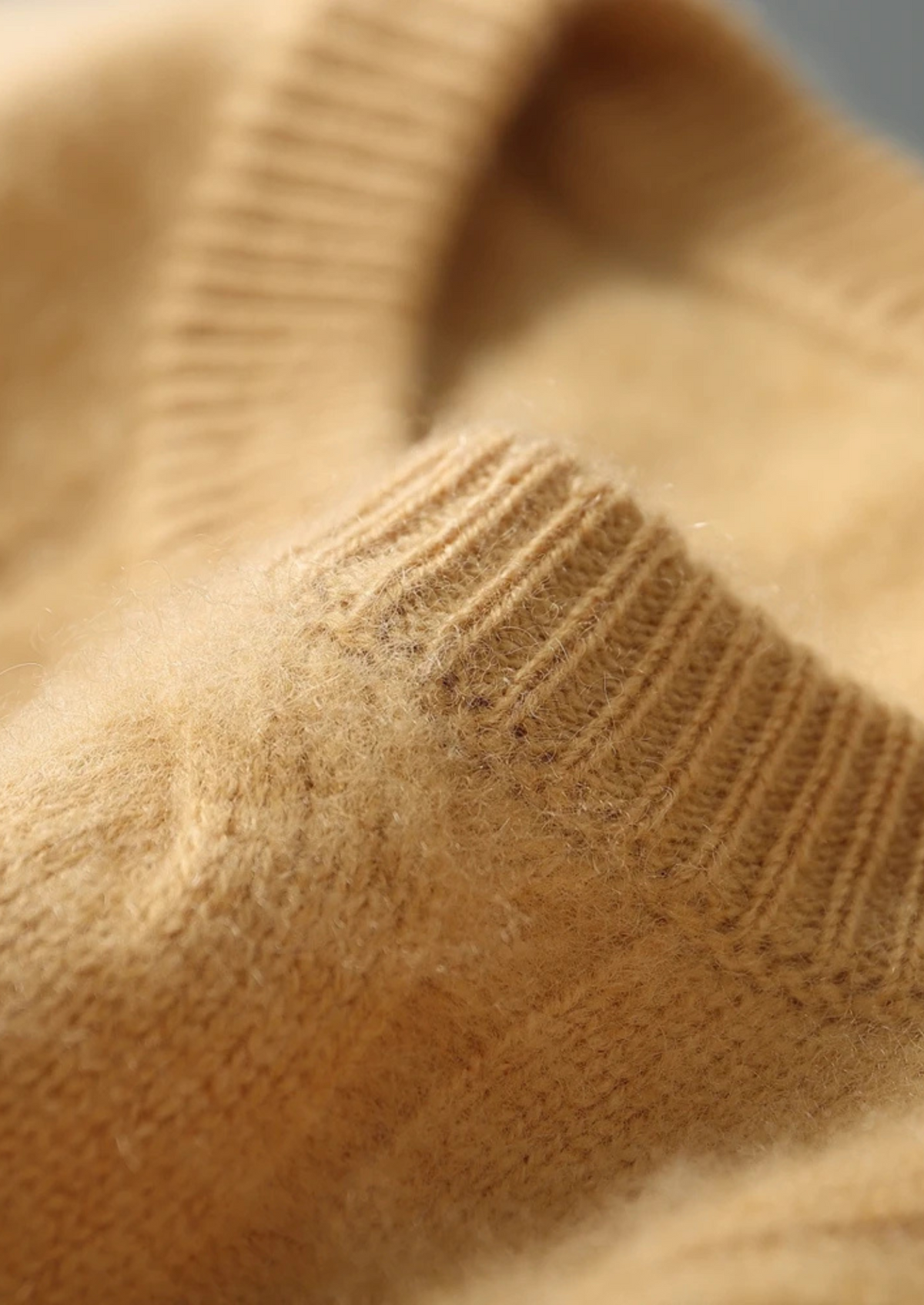 Premium Cashmere Cable Crewneck - photo 11