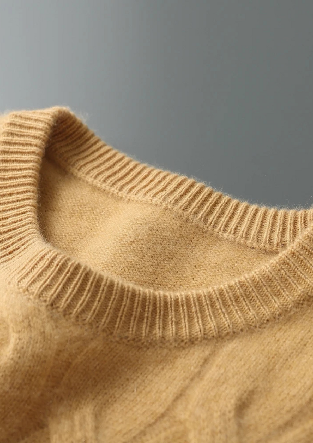 Premium Cashmere Cable Crewneck - photo 9