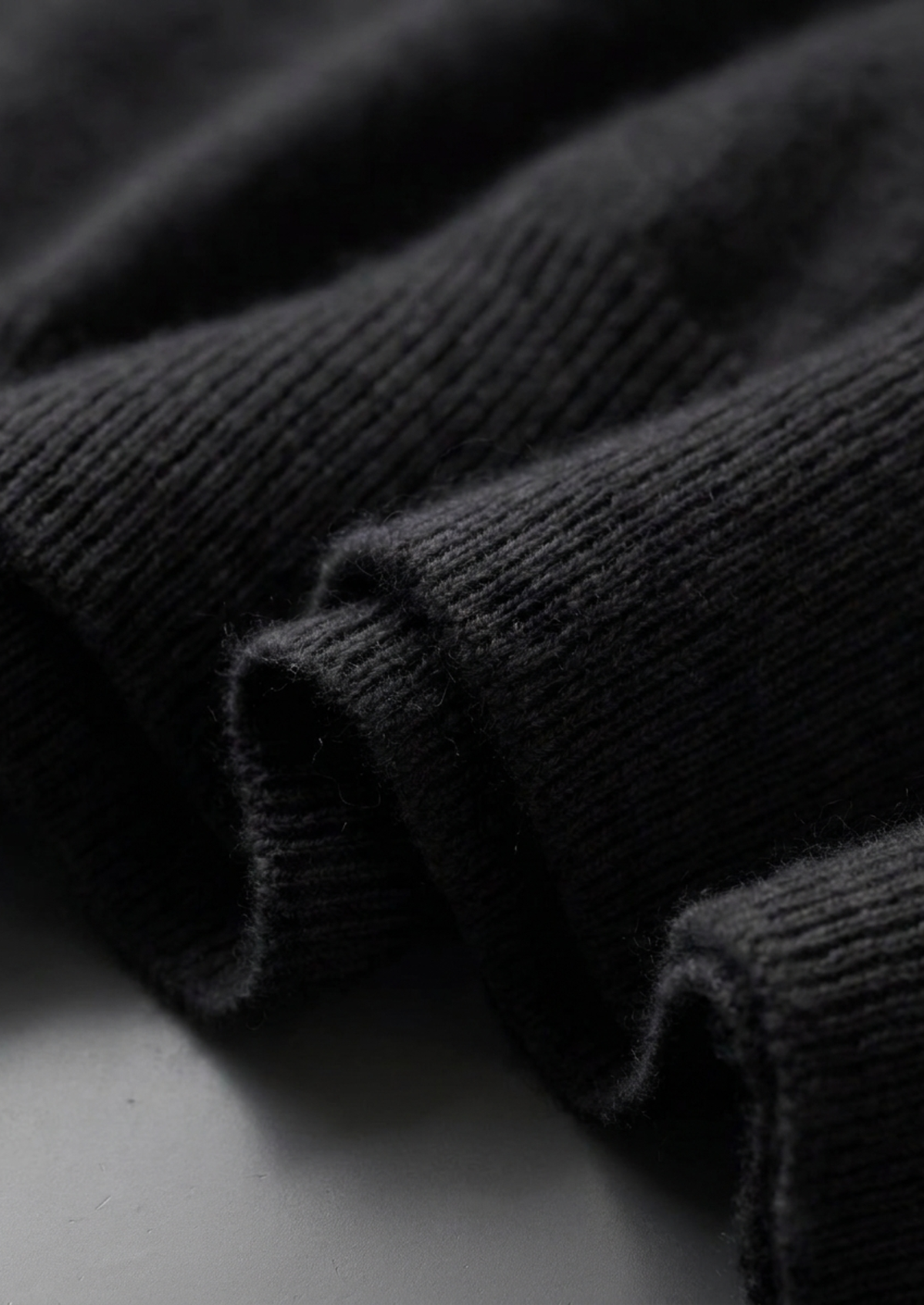 Premium Cashmere Classic Crewneck T-Shirt - Black - photo 6