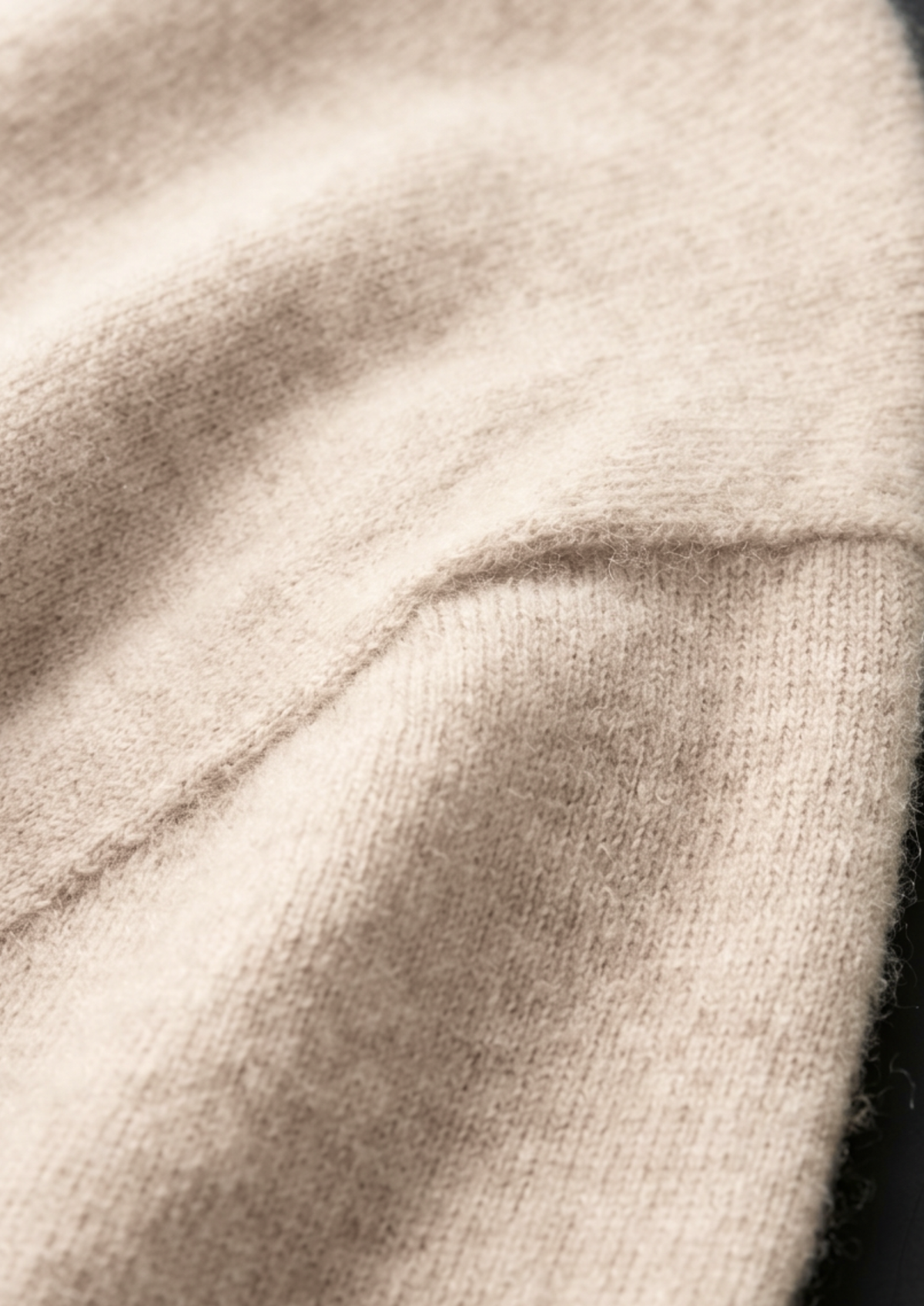Premium Cashmere Classic Crewneck T-Shirt - Light Beige