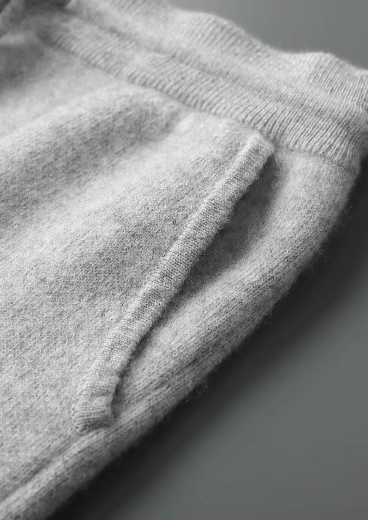Premium Cashmere Leisure Joggers - photo 5