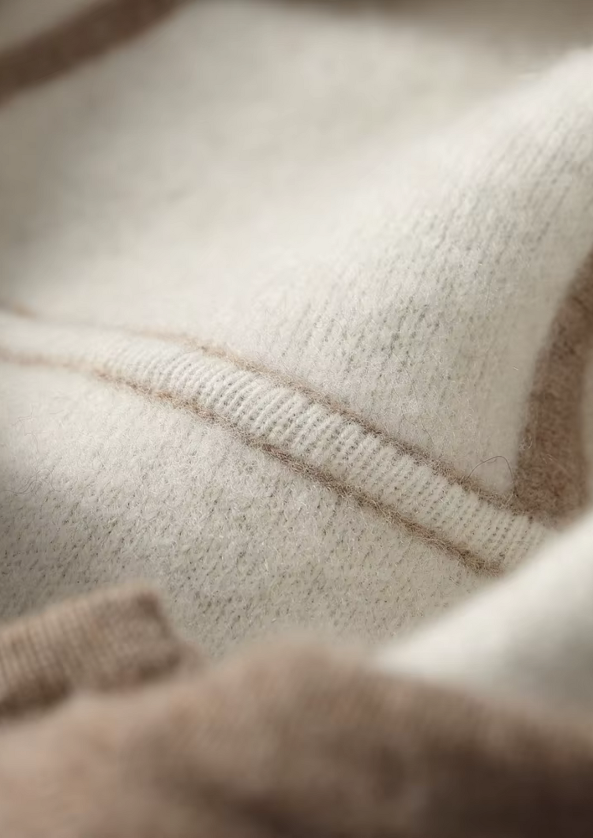 Premium Cashmere Sand Kilian Leisure Set