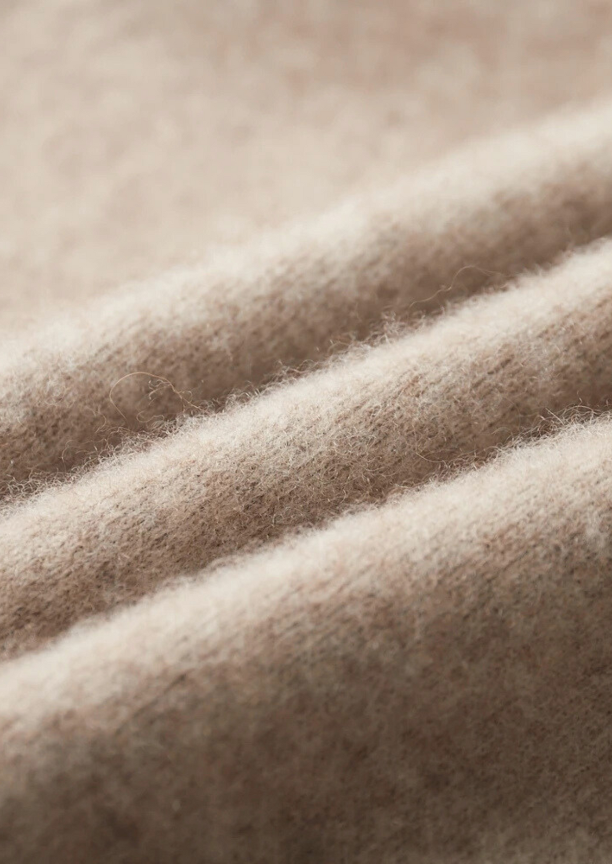 Premium Cashmere Sand Kilian Leisure Set