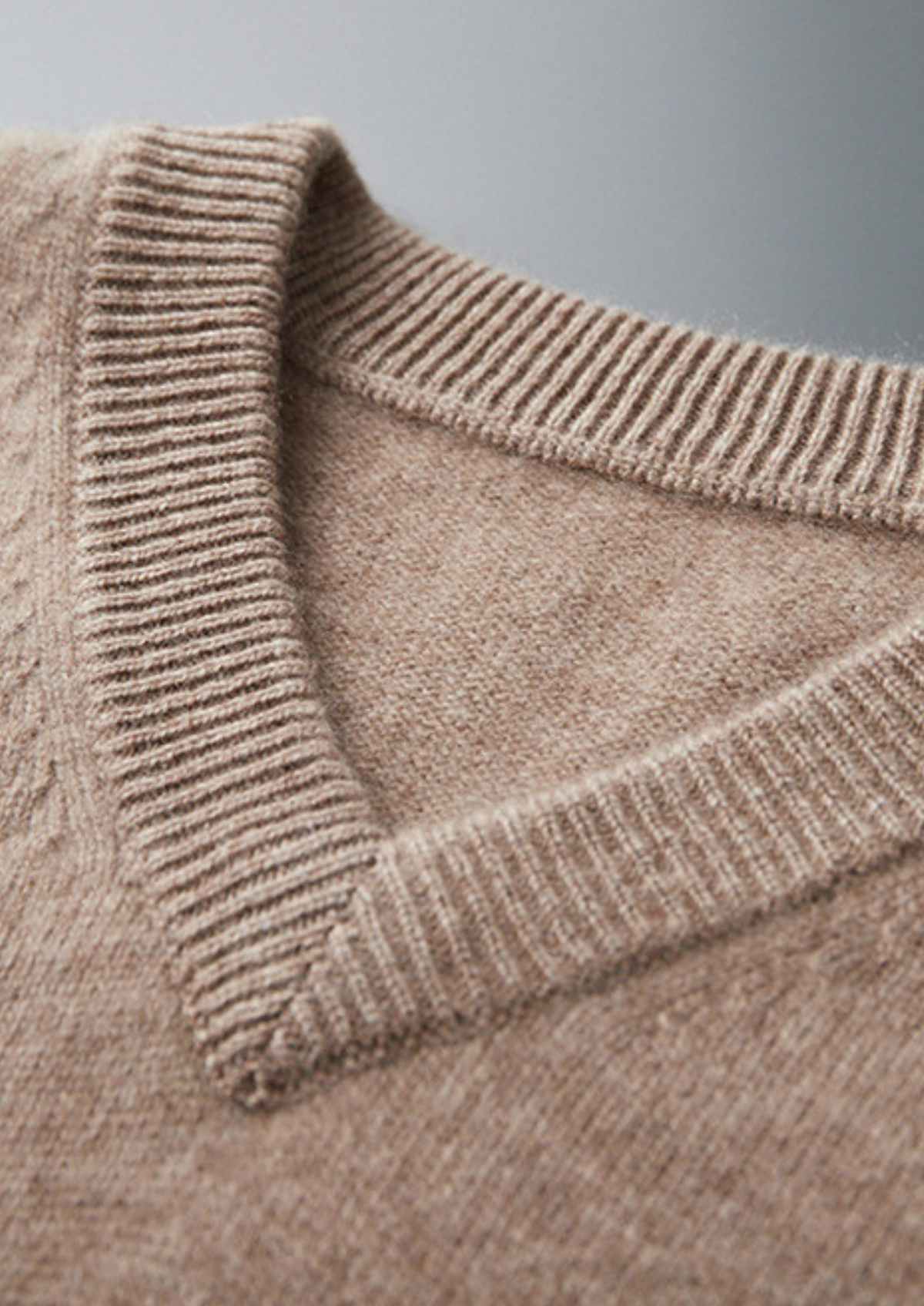 Pure Cashmere Essential V-Neck Sweater - photo 4