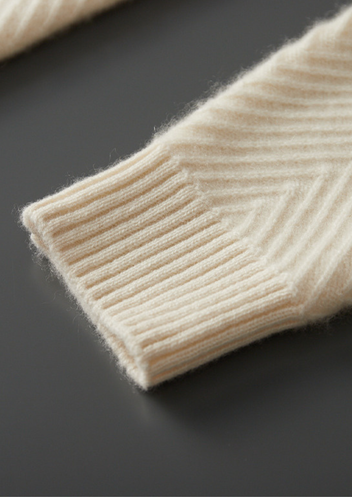 Pure Cashmere Ivory Herringbone Crewneck - photo 6
