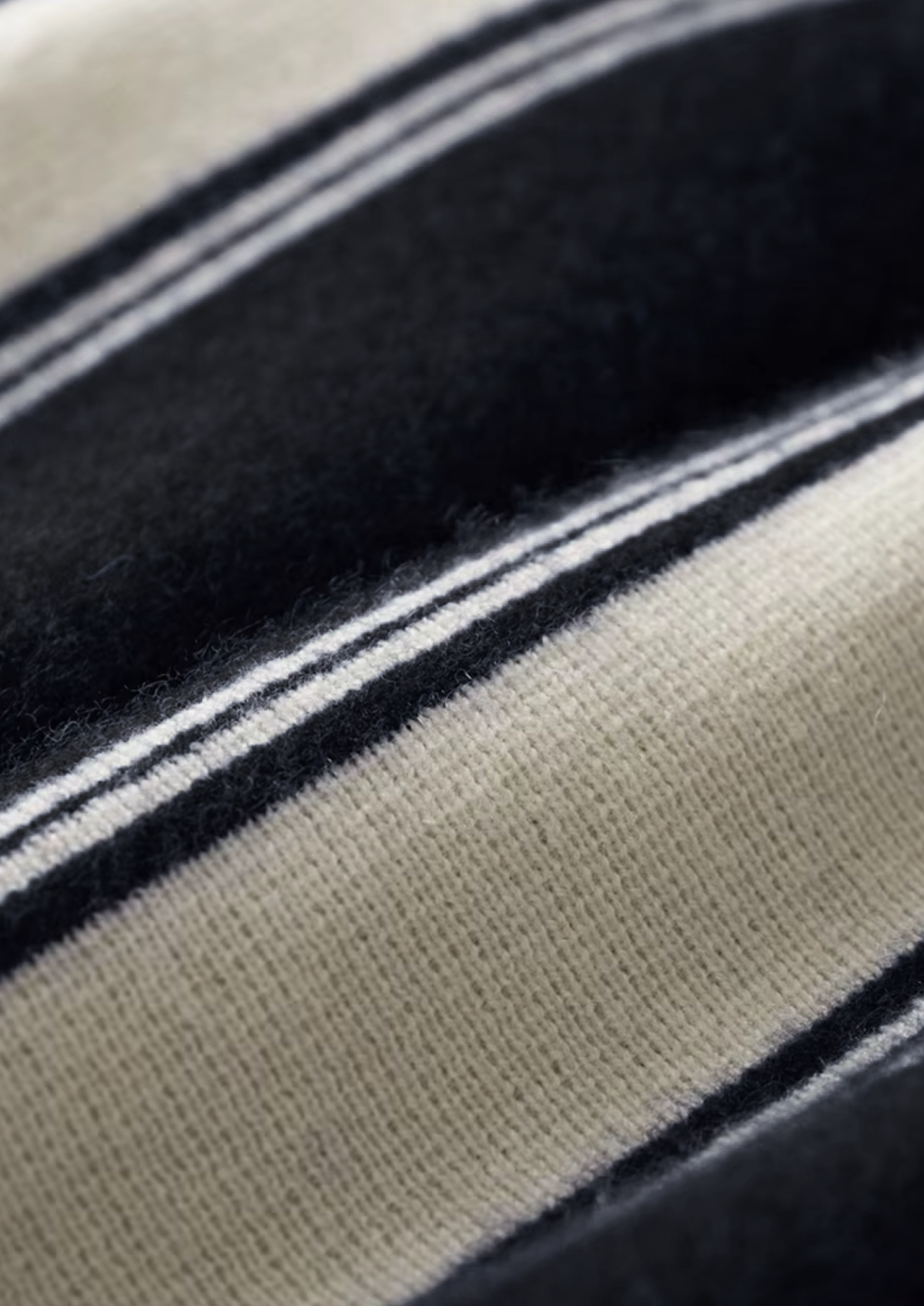 Pure Extra-Fine Merino Wool Black Damien Set - photo 9