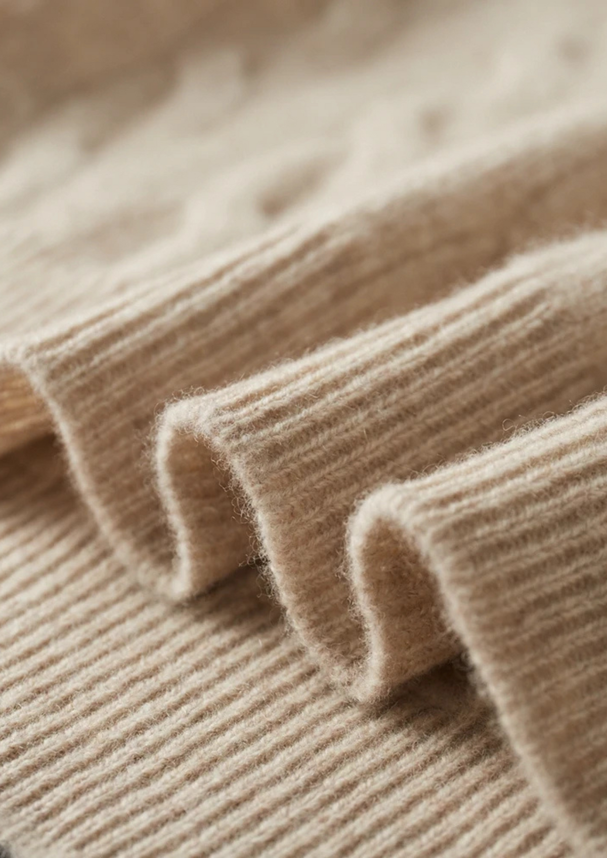 Pure Extra-Fine Merino Wool Cable Half Zip - photo 9