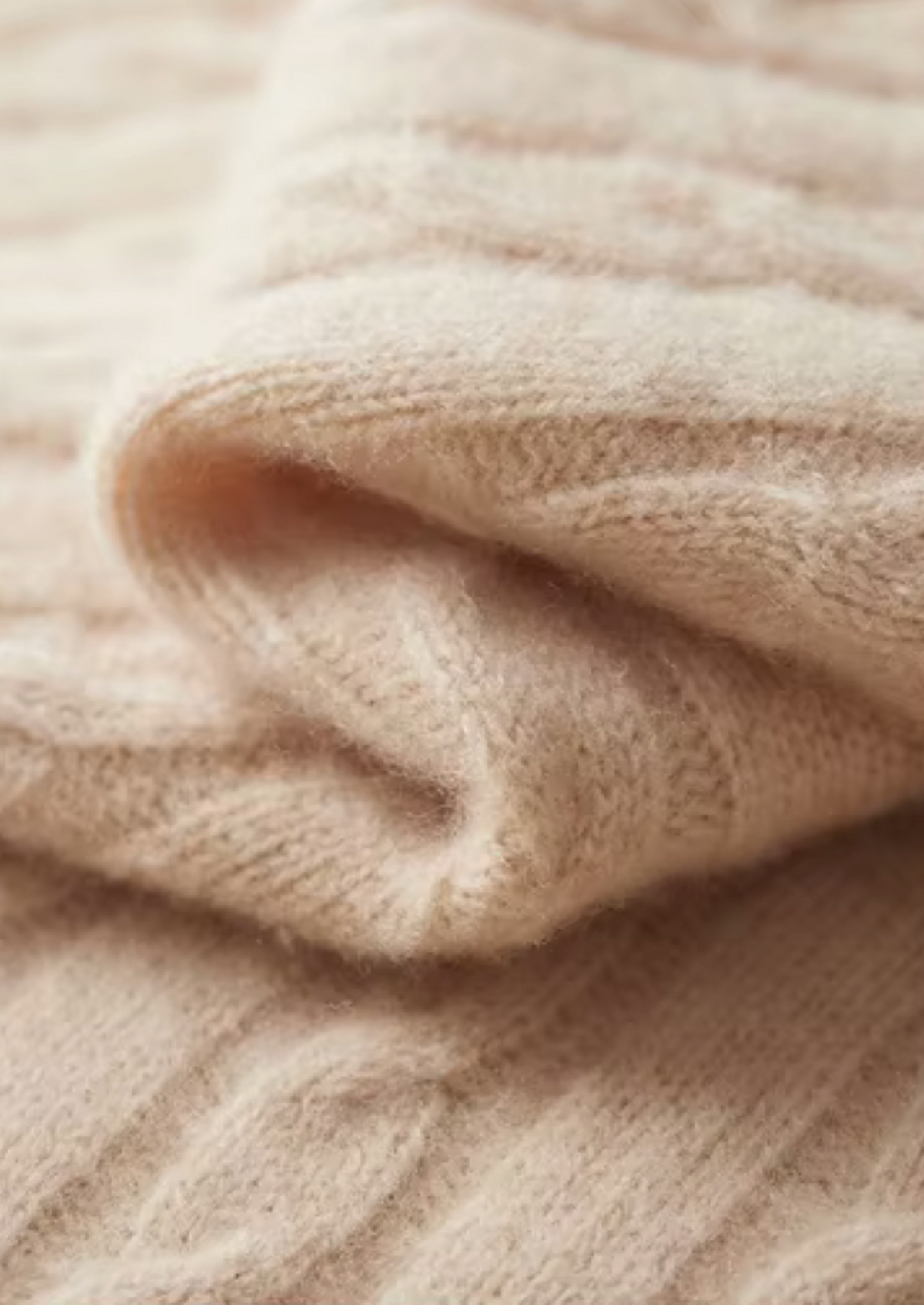 Pure Extra-Fine Merino Wool Cable Knit Henley Sweater - photo 5