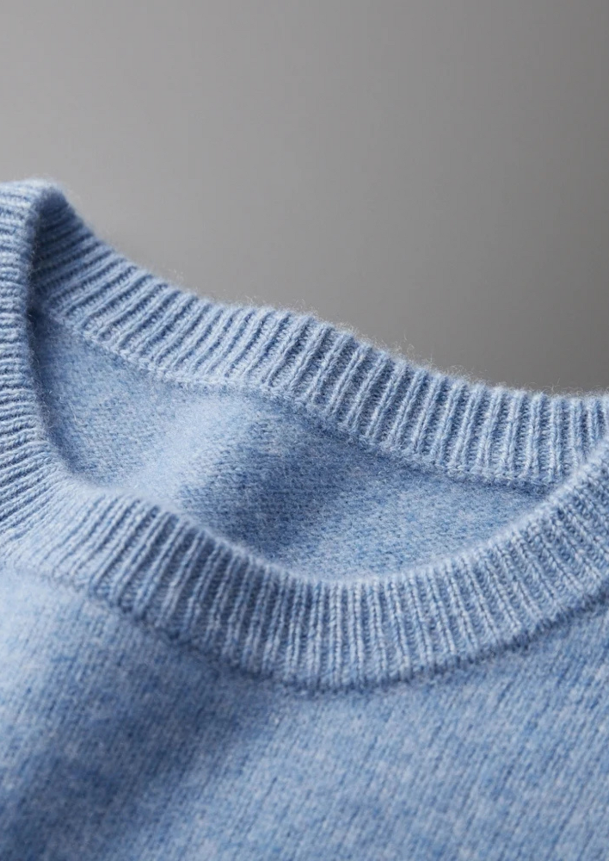 Pure Extra-Fine Merino Wool Classic Crewneck - photo 14