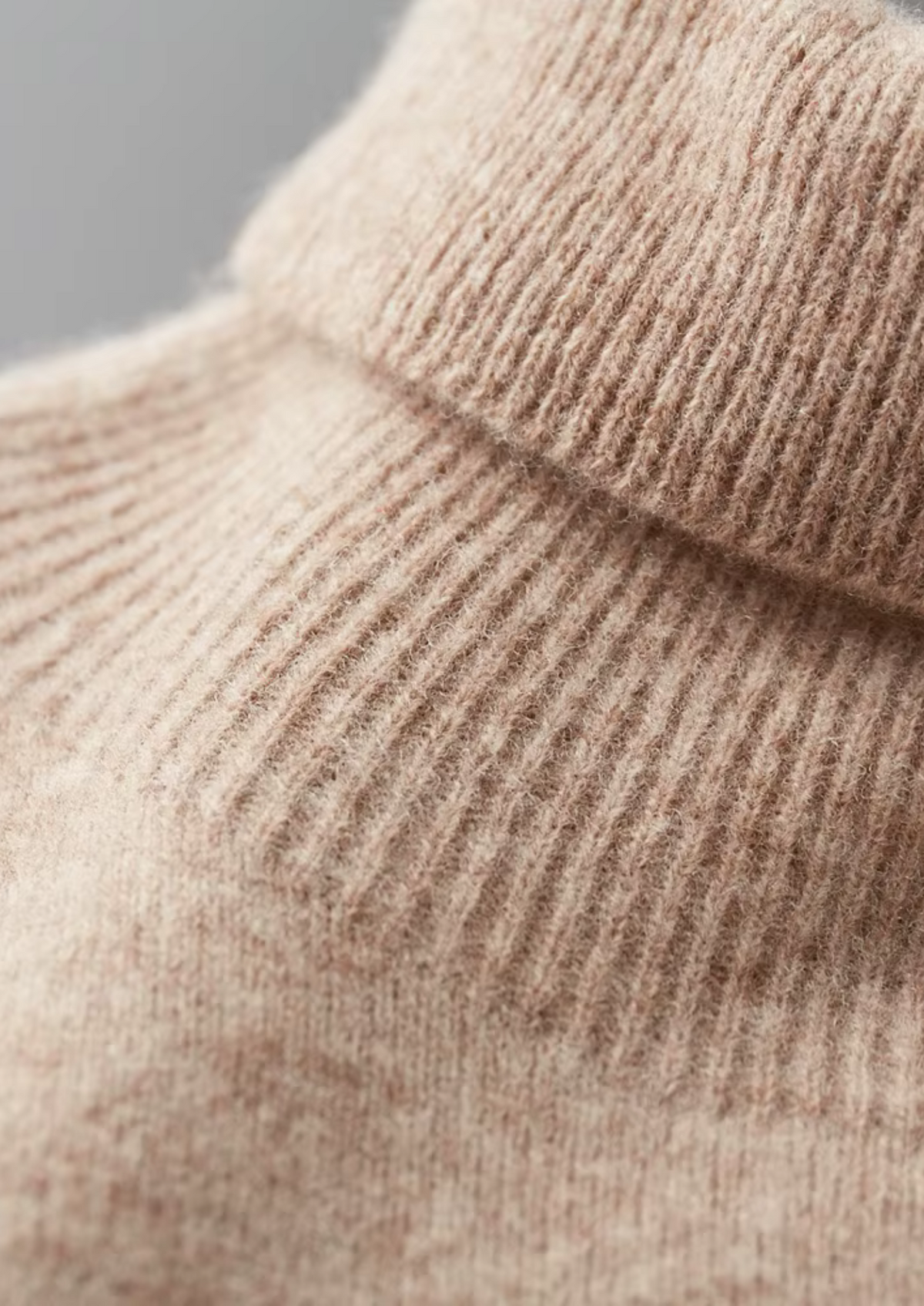 Pure Extra-Fine Merino Wool Classic Rollneck - photo 6