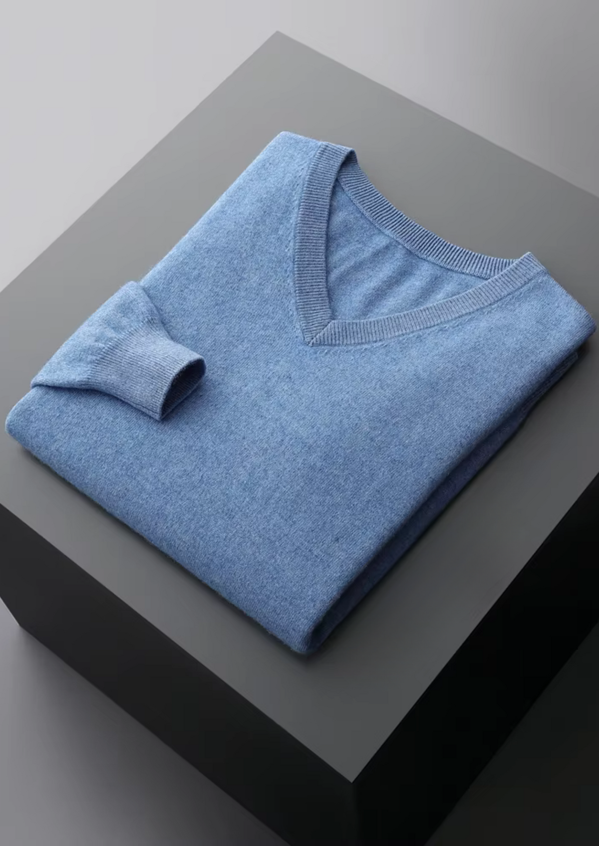 Pure Extra-Fine Merino Wool Classic V-Neck Sweater - photo 11