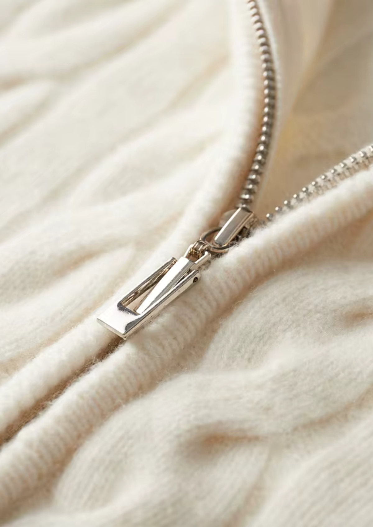 Pure Extra-Fine Merino Wool Dual-Zip Cable Cardigan - photo 3