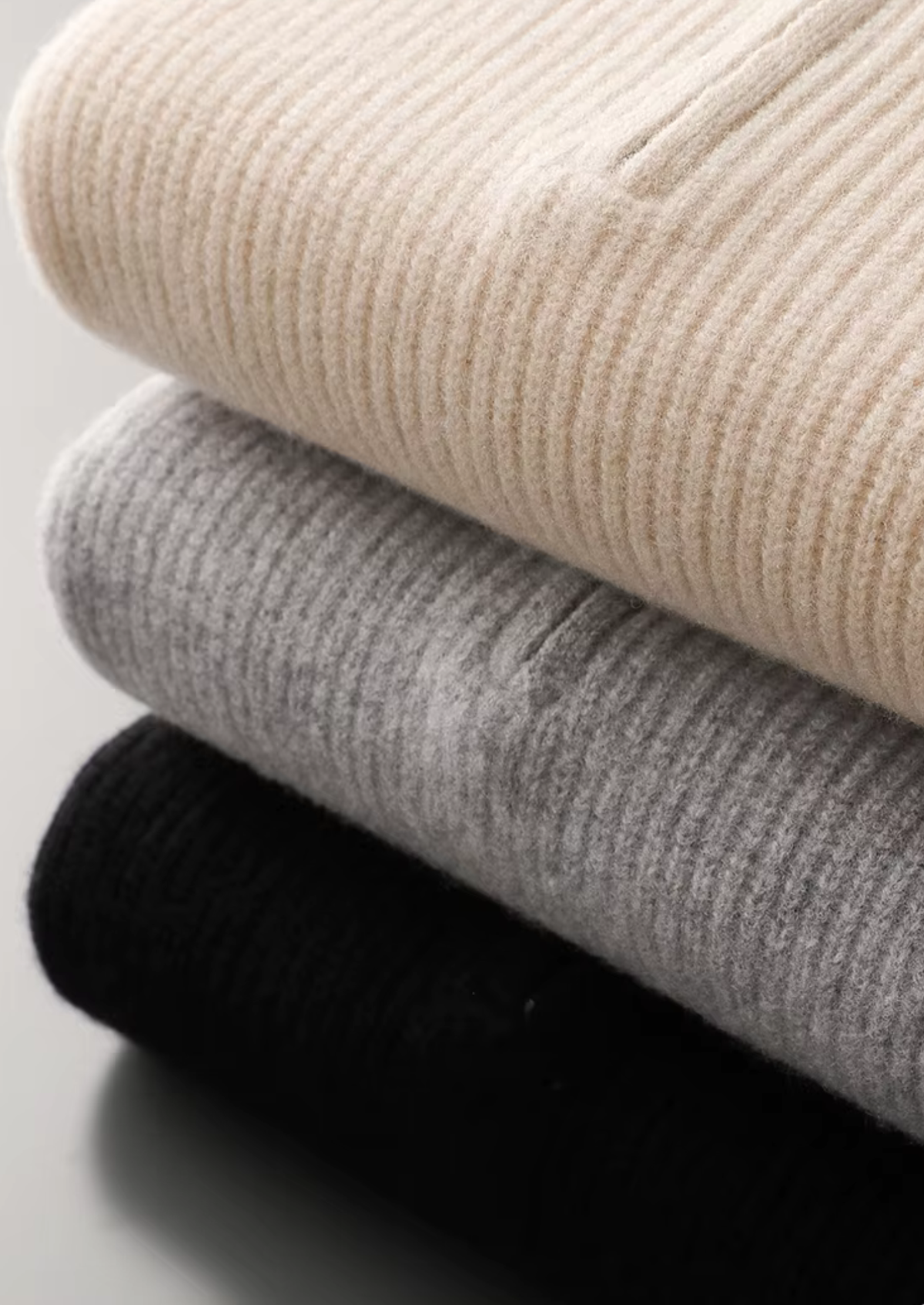 Pure Extra-Fine Merino Wool Half Zipper Hoodie - photo 9