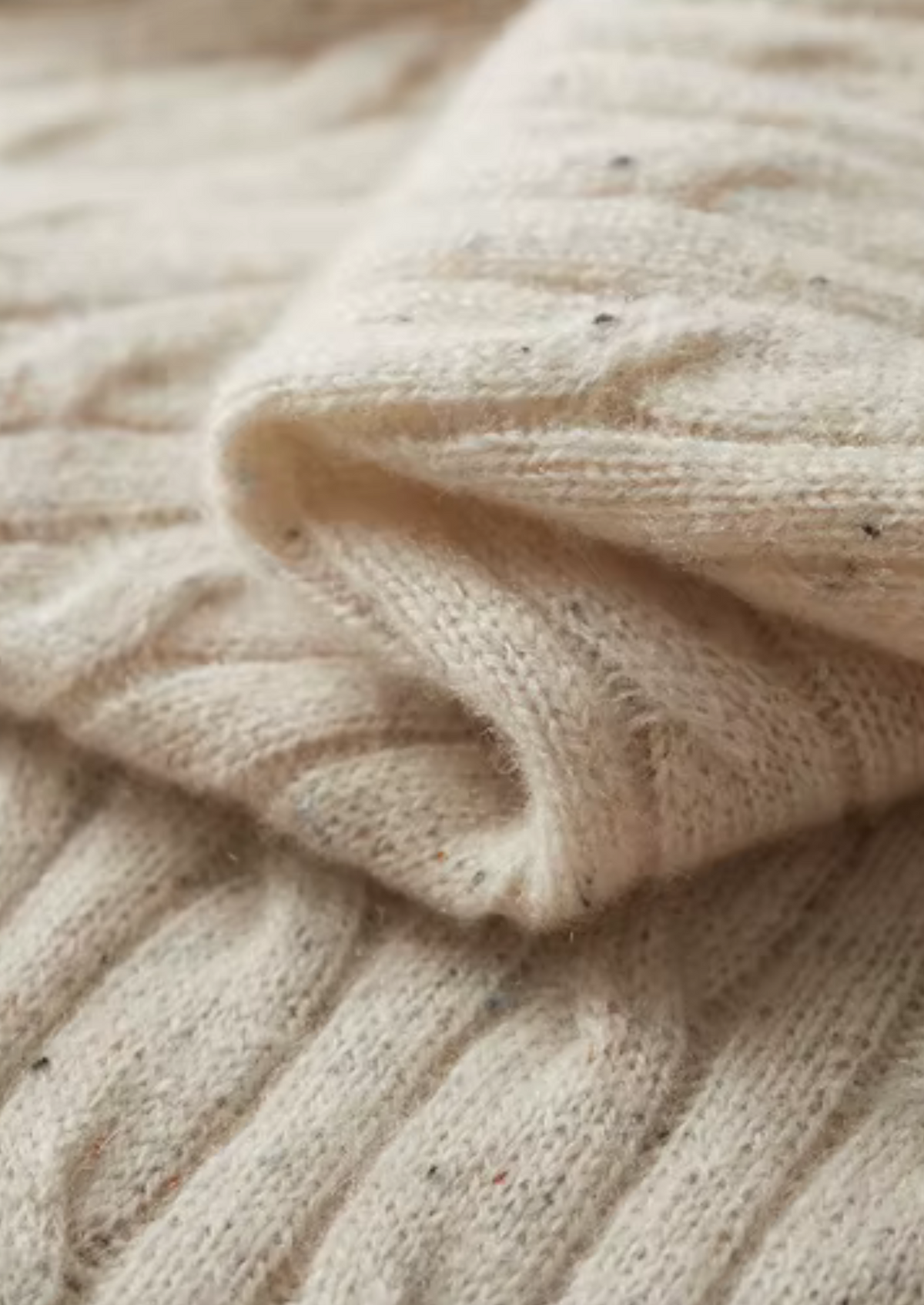 Pure Extra-Fine Merino Wool Nepped Cable Crewneck - photo 3