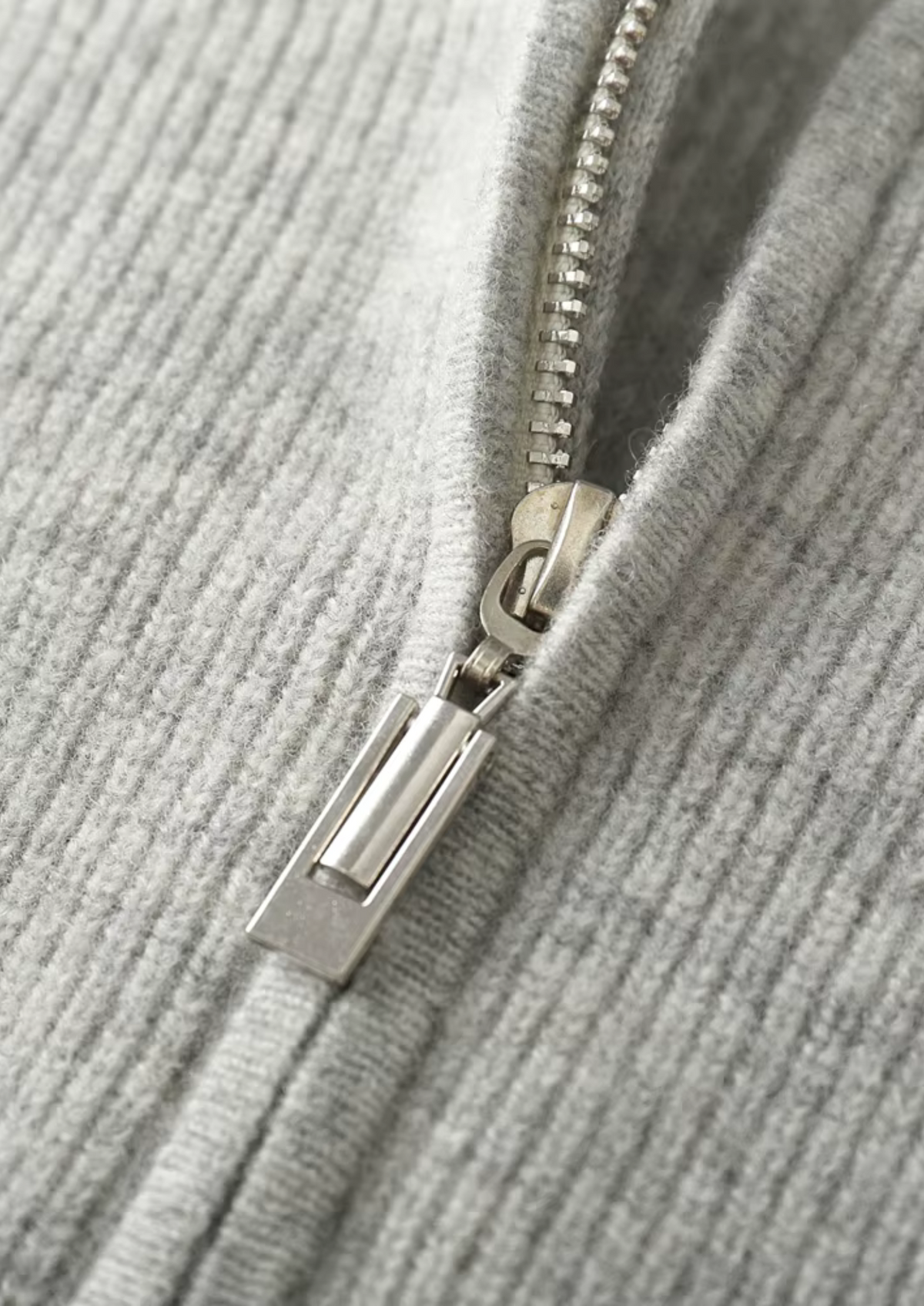 Pure Extra-Fine Merino Wool Ribbed Zip Hoodie - photo 4