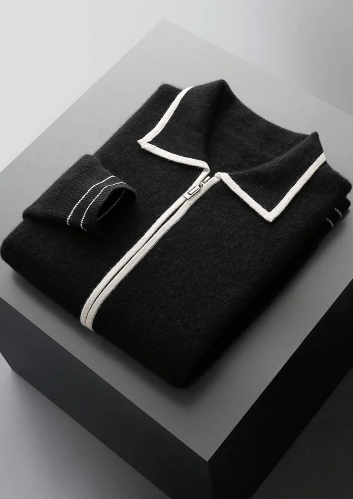 Pure Extra-Fine Merino Wool Two-Tone Polo Cardigan - photo 7