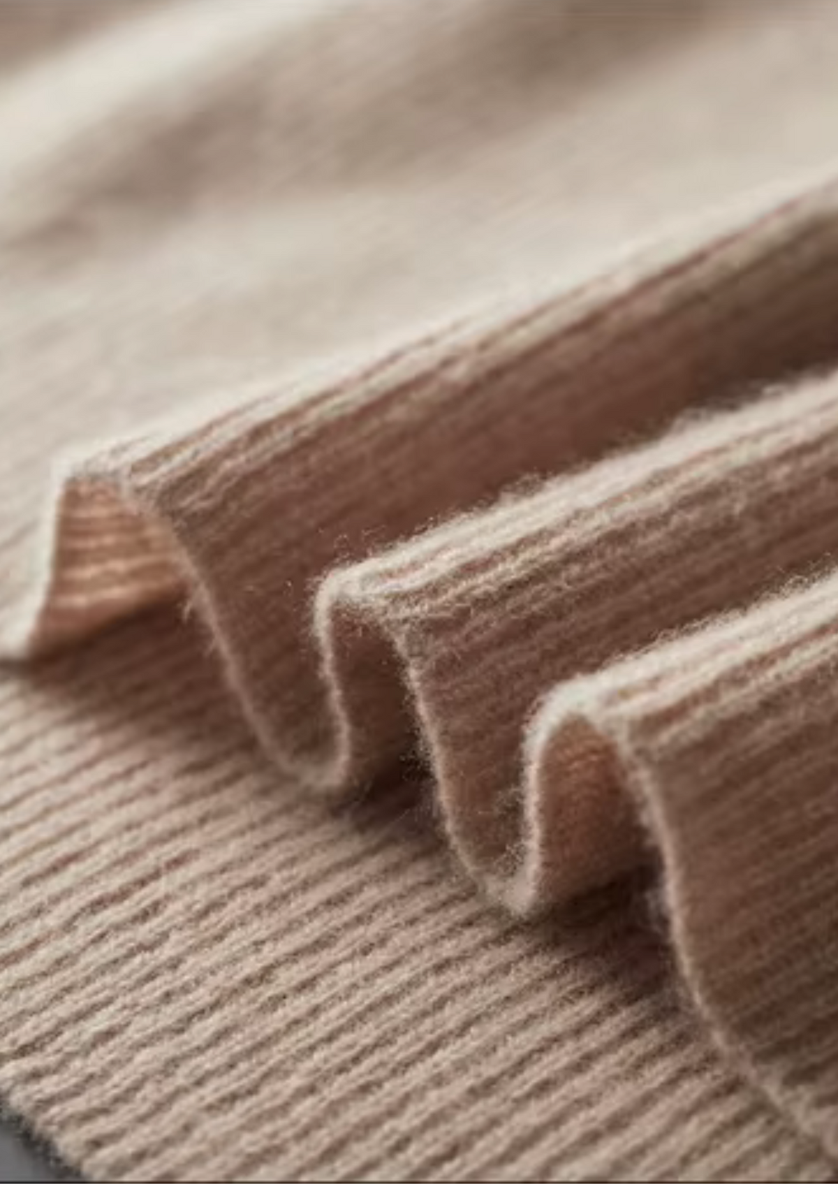 Pure Extra-Fine Merino Wool Two Tone Zipper Sweater Polo - photo 4