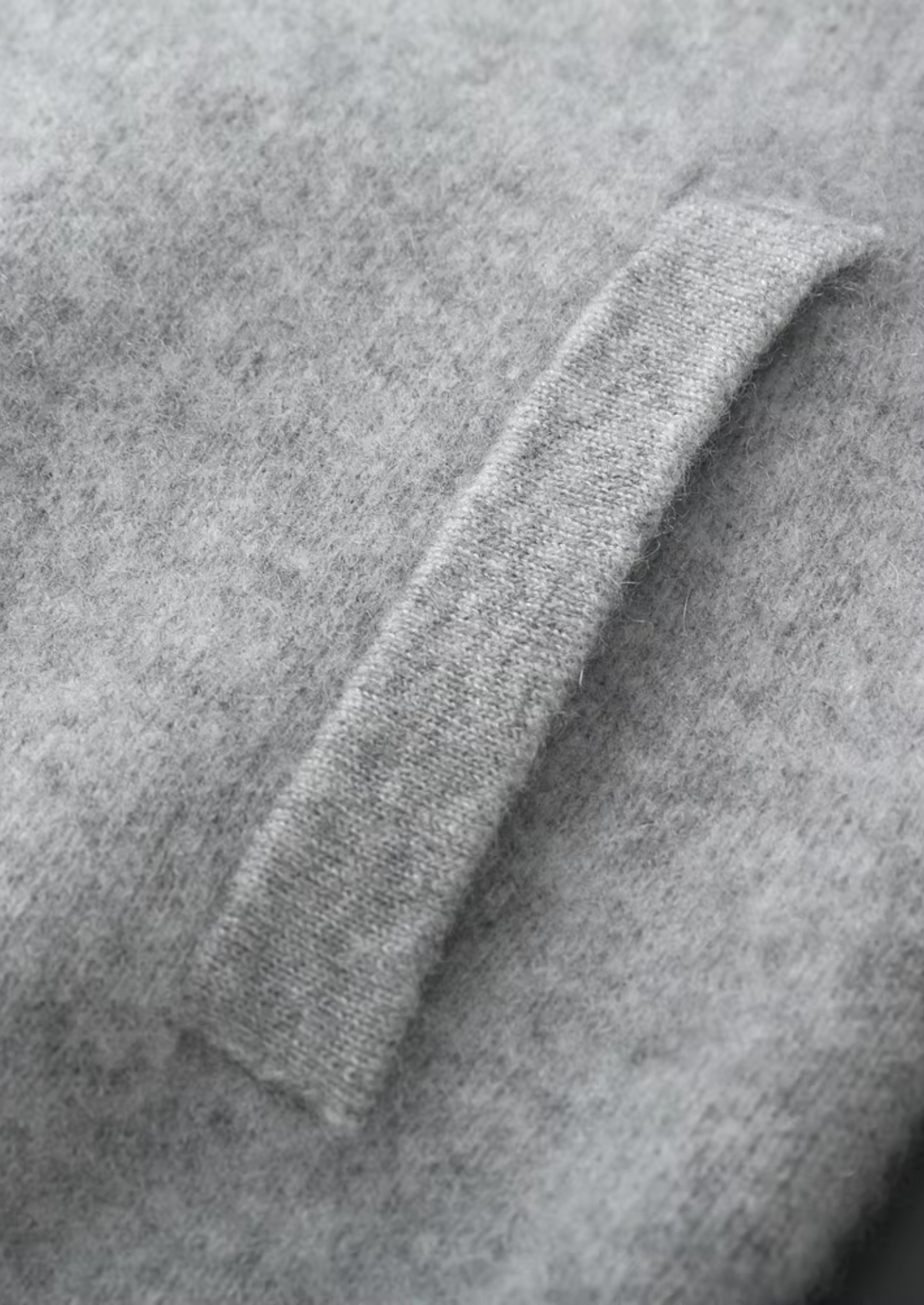 Pure Extra-Fine Merino Wool V-Neck Cardigan - photo 17