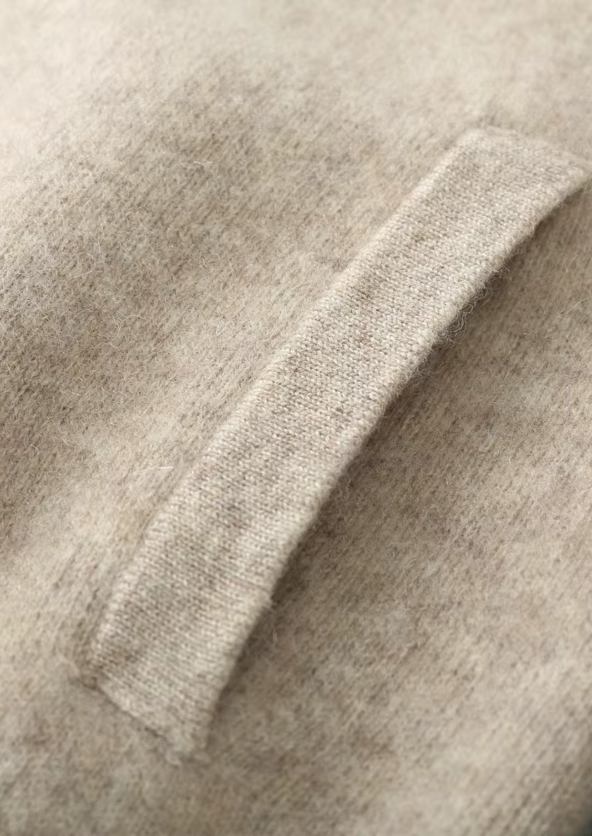 Pure Extra-Fine Merino Wool V-Neck Cardigan - photo 7