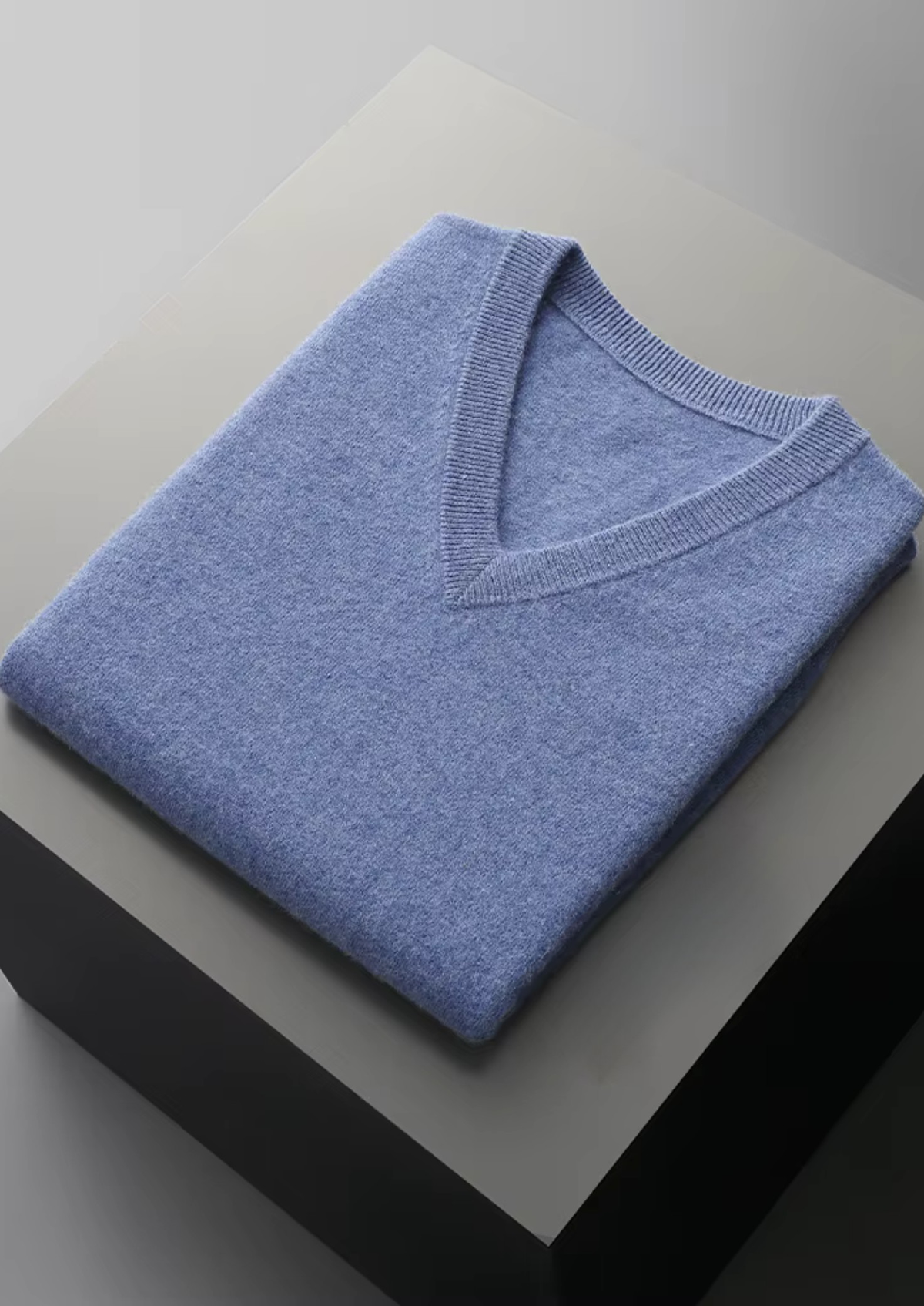 Pure Extra-Fine Merino Wool V-Neck Vest - photo 15