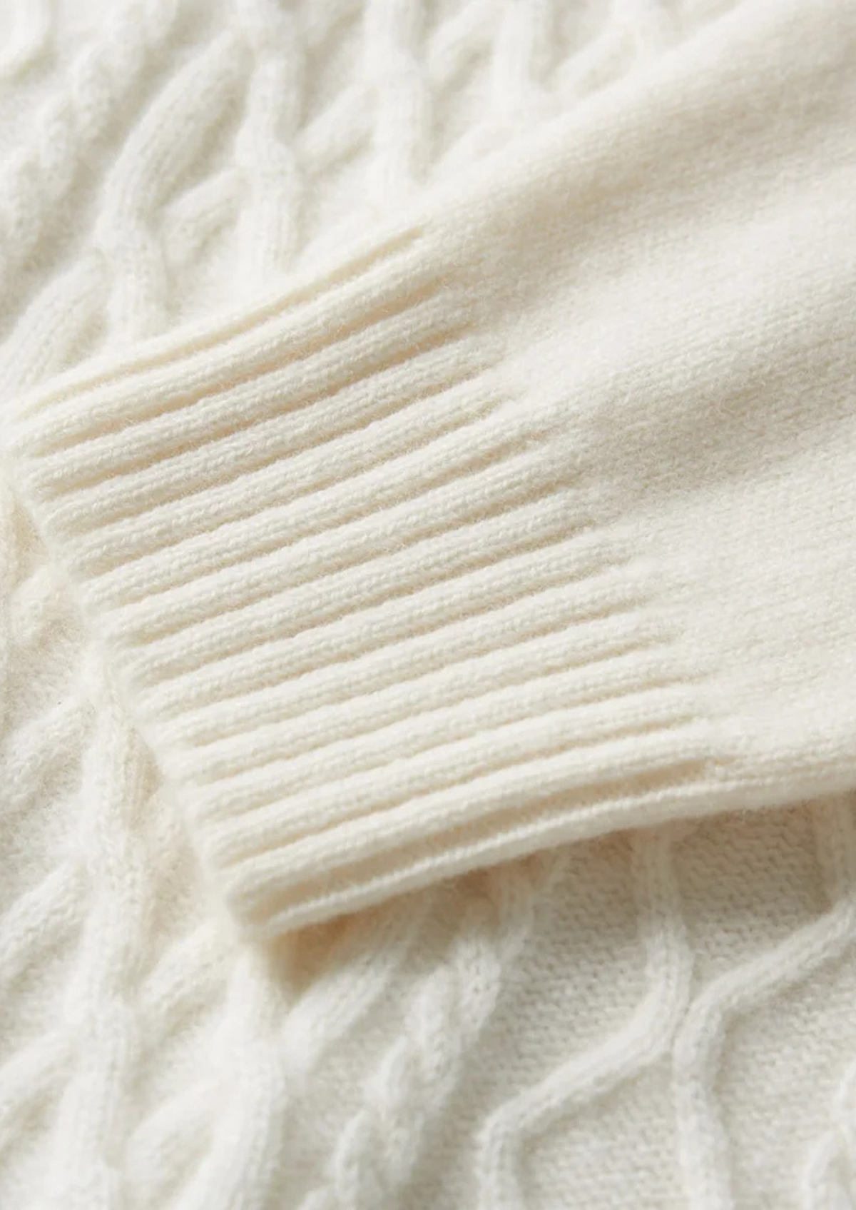 Pure Extra-Fine Merino Wool Wintertime Rollneck - photo 4
